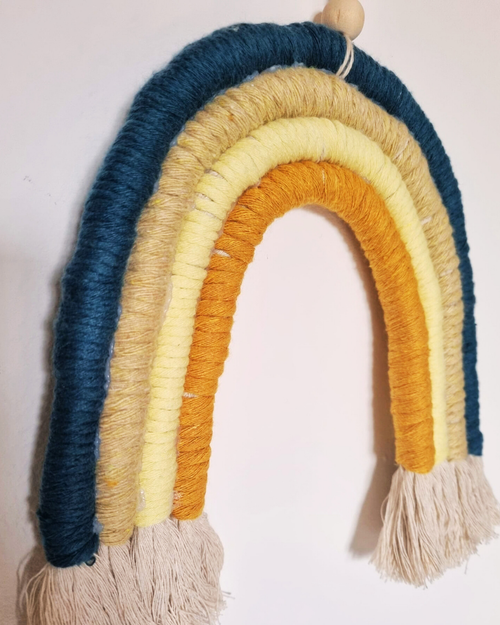 Arco-Íris em Macramé Multicolor 20x20cm