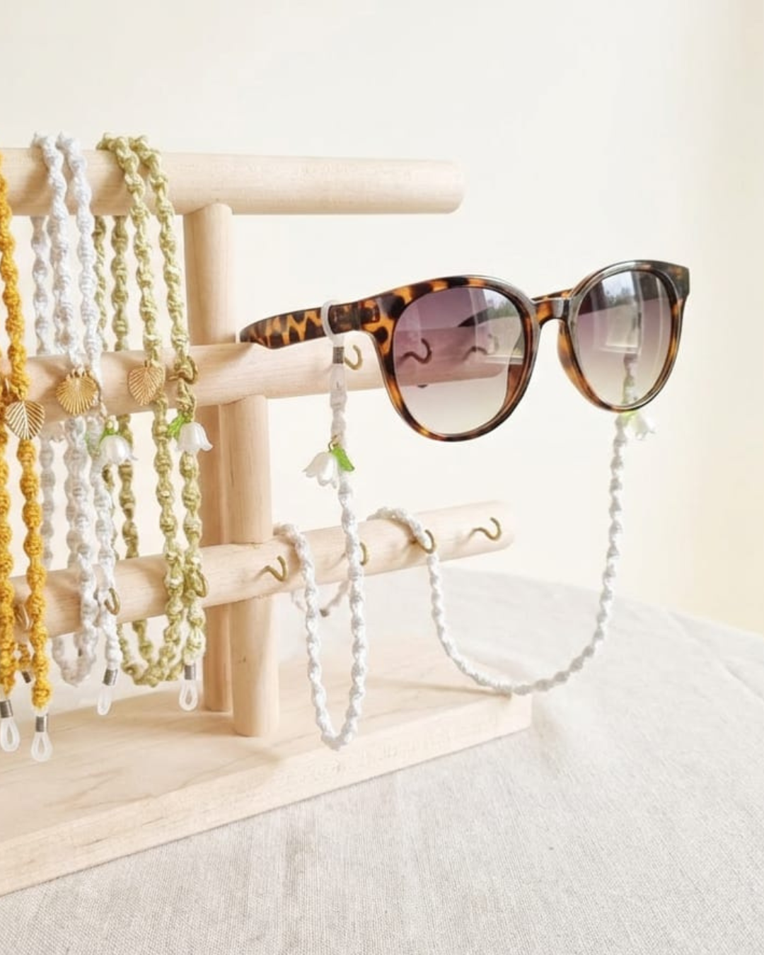 Fita de Suporte de Óculos com Charms 80cm