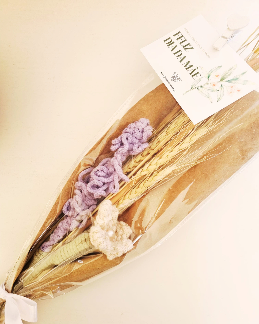 Ramo de Flores Dia da Mãe em Macramé