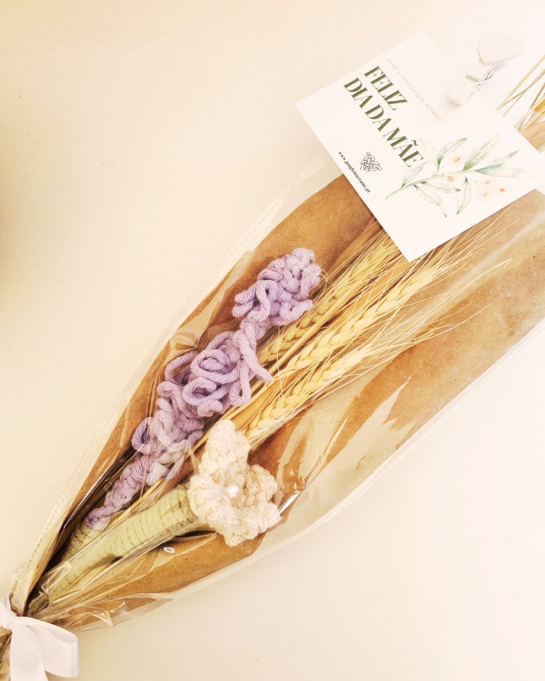 Ramo de Flores Dia da Mãe em Macramé