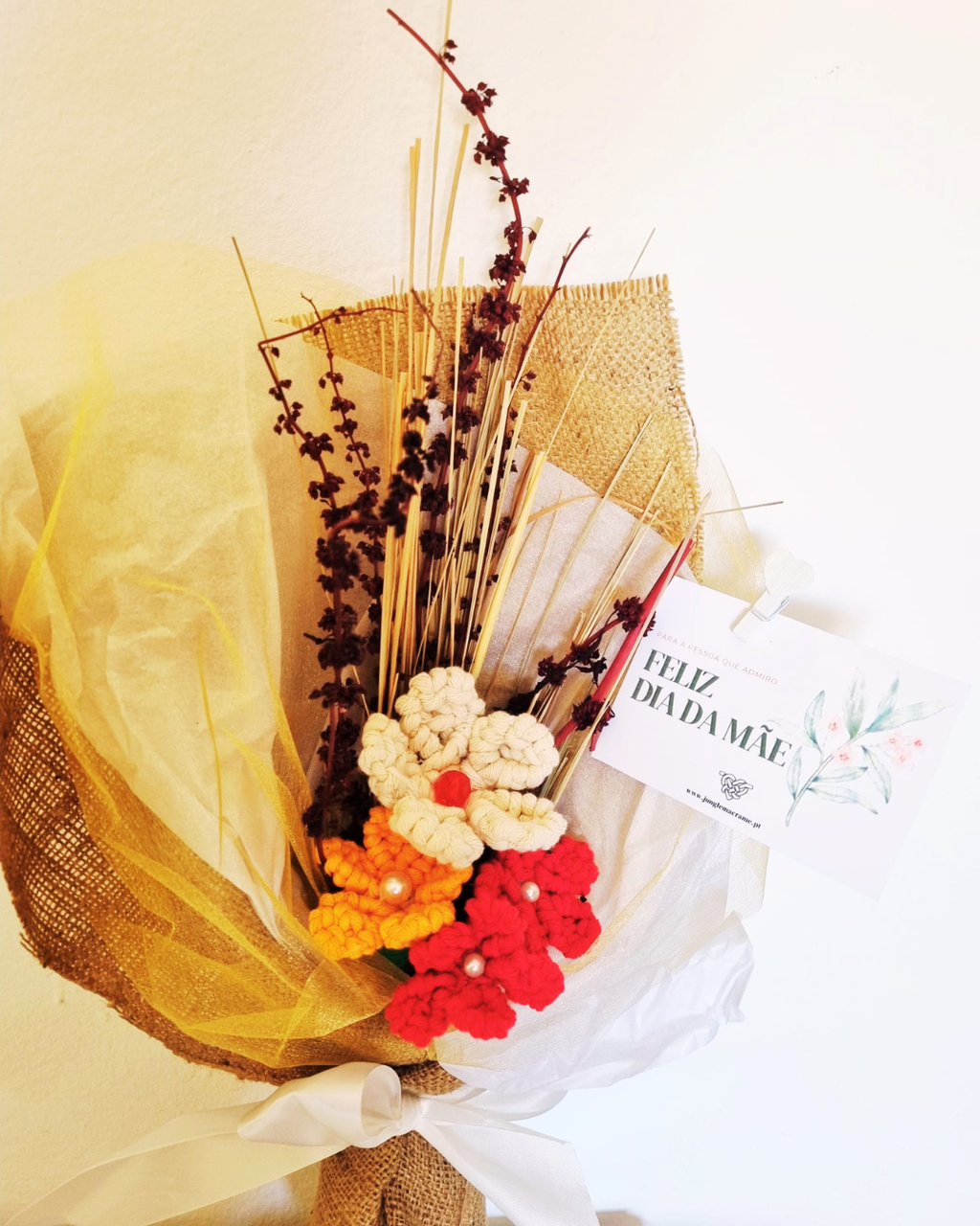 Ramo de Flores Dia da Mãe em Macramé