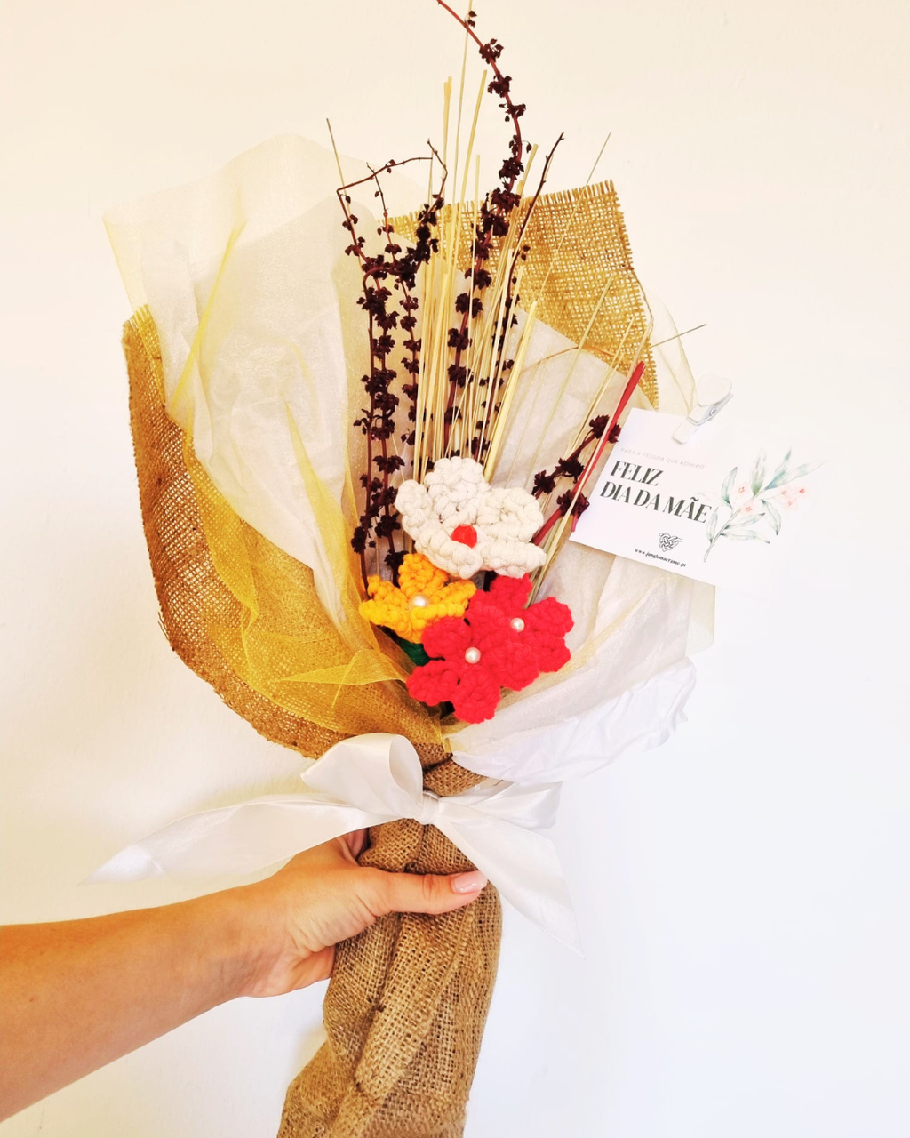 Ramo de Flores Dia da Mãe em Macramé