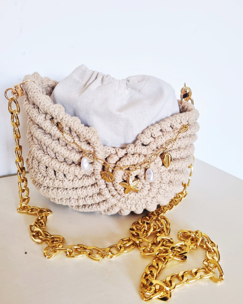 Bolsa Búzio Natural com Charms Marinhos - interior com saco em linho