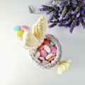 Cesto de Páscoa em Macramé - Coelho com amêndoas coloridas