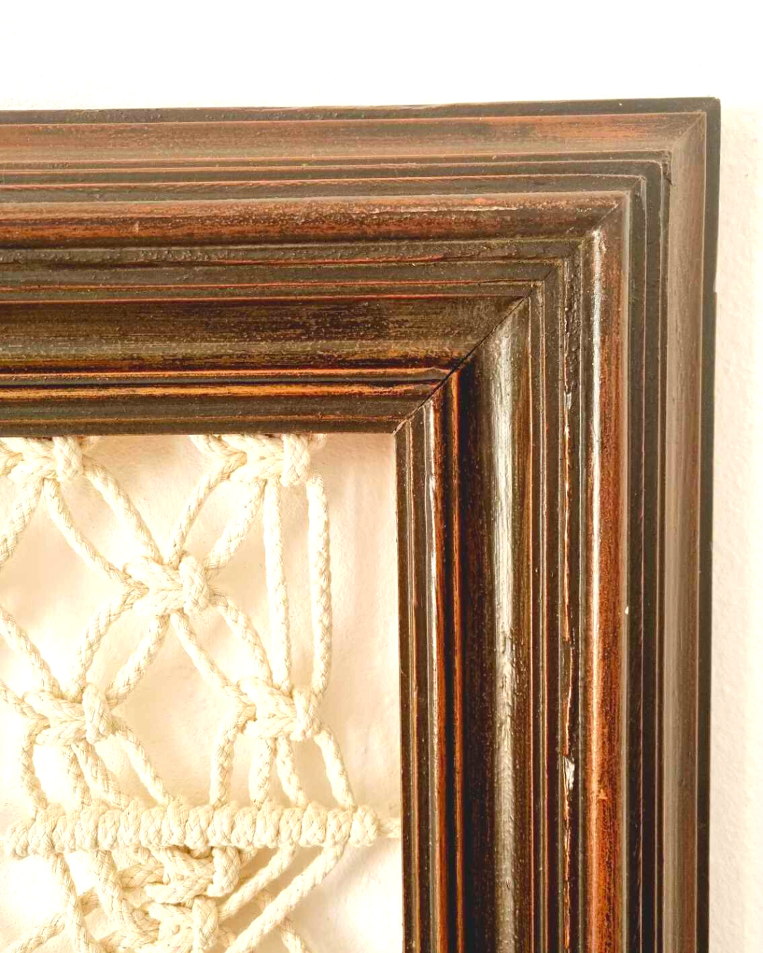 Quadro Vintage Mogno com Algodão Entrançado Artesanal